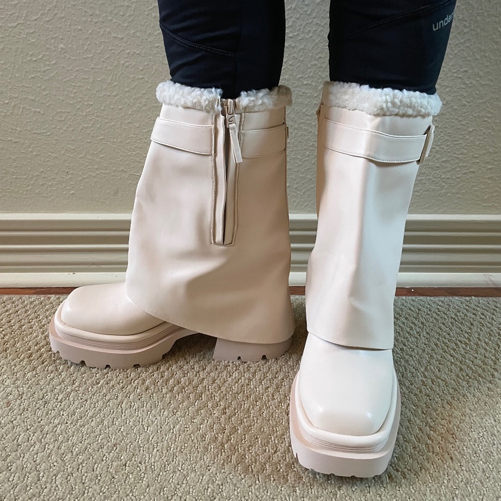 Sexy Circus (Sam Edelman) Vanilla Bean Moto / Lug Vegan Leather Boots (8)
